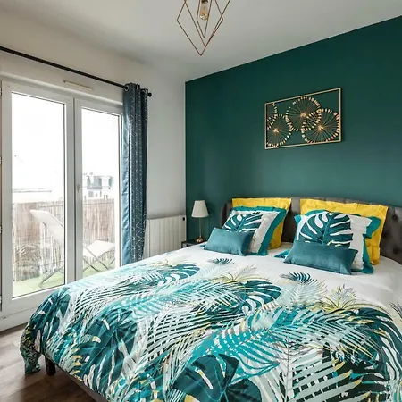 Apartment Chic + Balcony - Hyper Center Reims