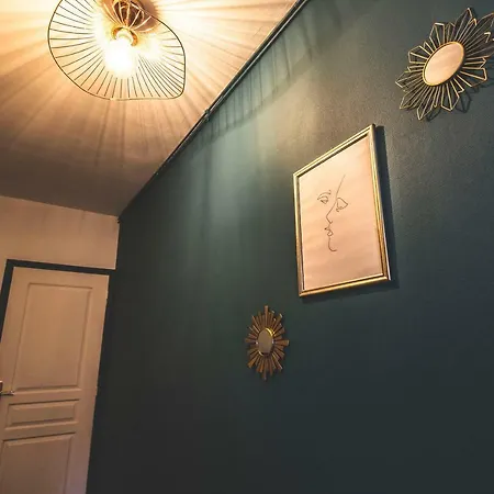 Chic + Balcony - Hyper Center Appartement Reims