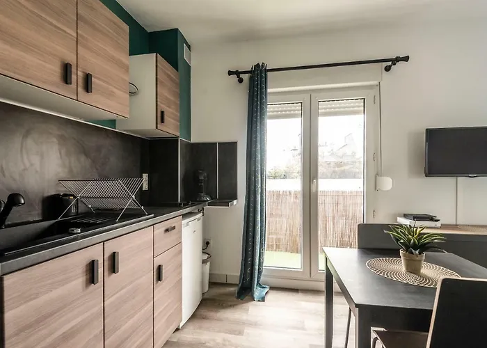 Apartmán Chic + Balcony - Hyper Center Remeš